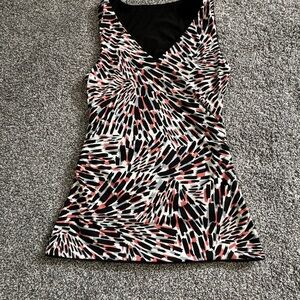 Reversible sleeveless top